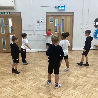PE - Ball Passes