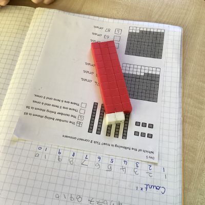 Maths unitising with tens and ones